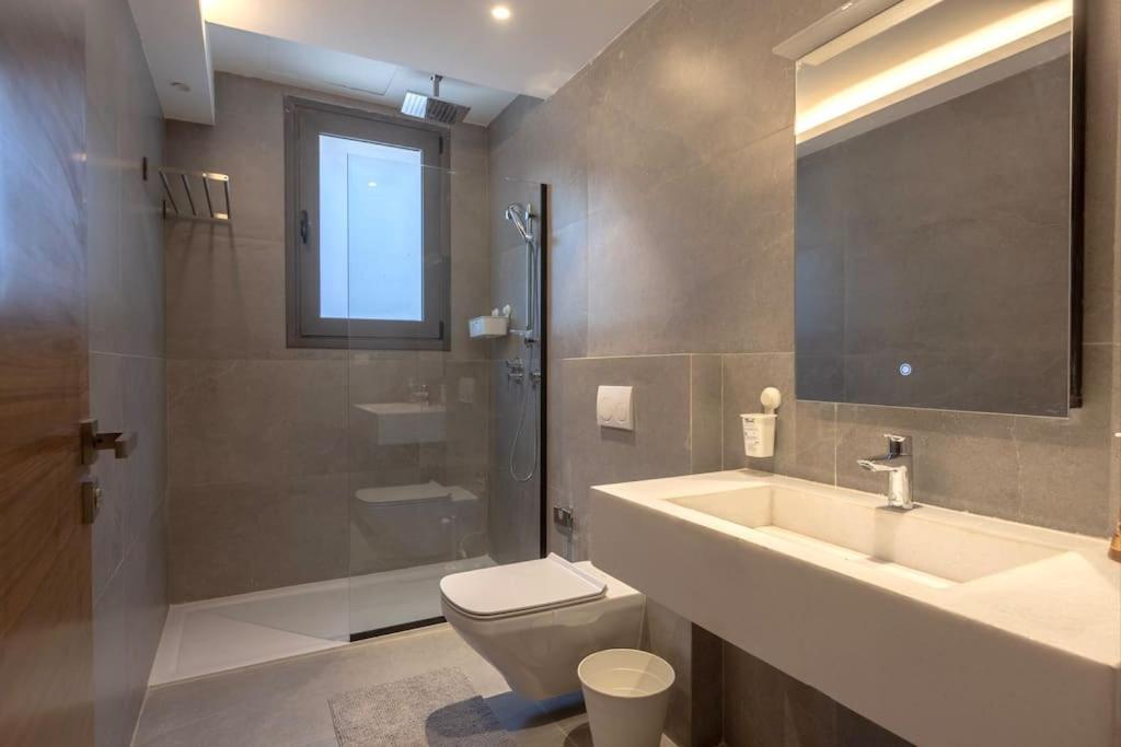 Garden View Three Bedroom Serviced Silver Palm * Cairo